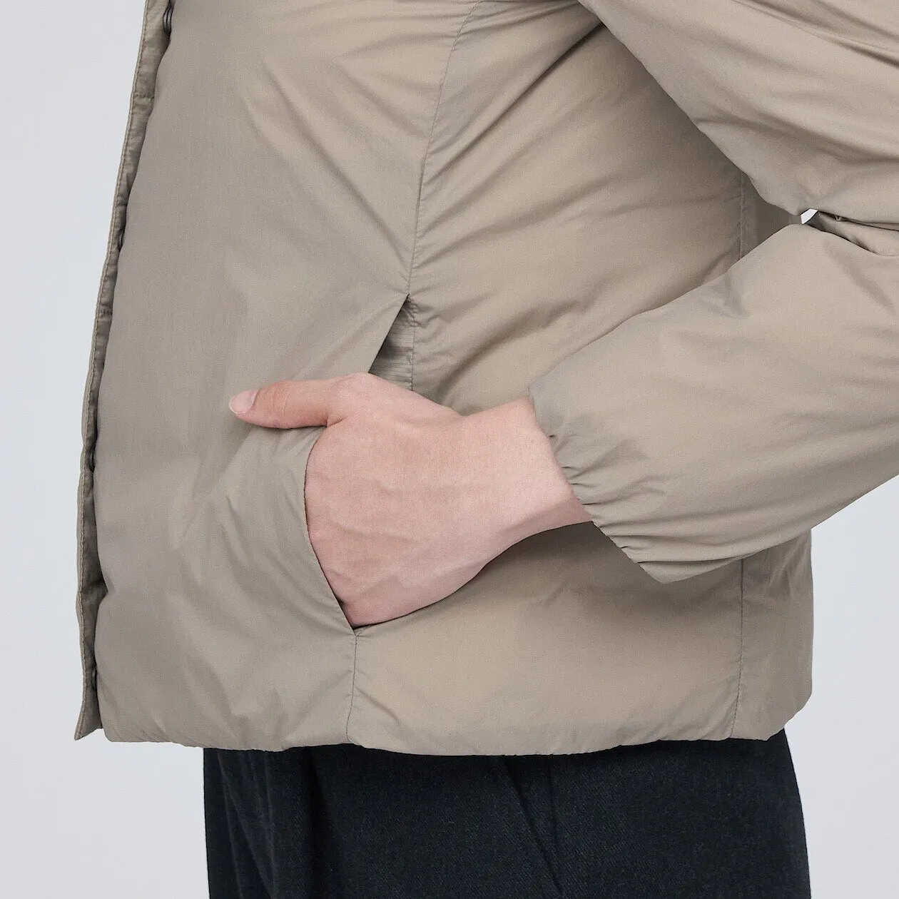 Lightweight Collarless Down jacket