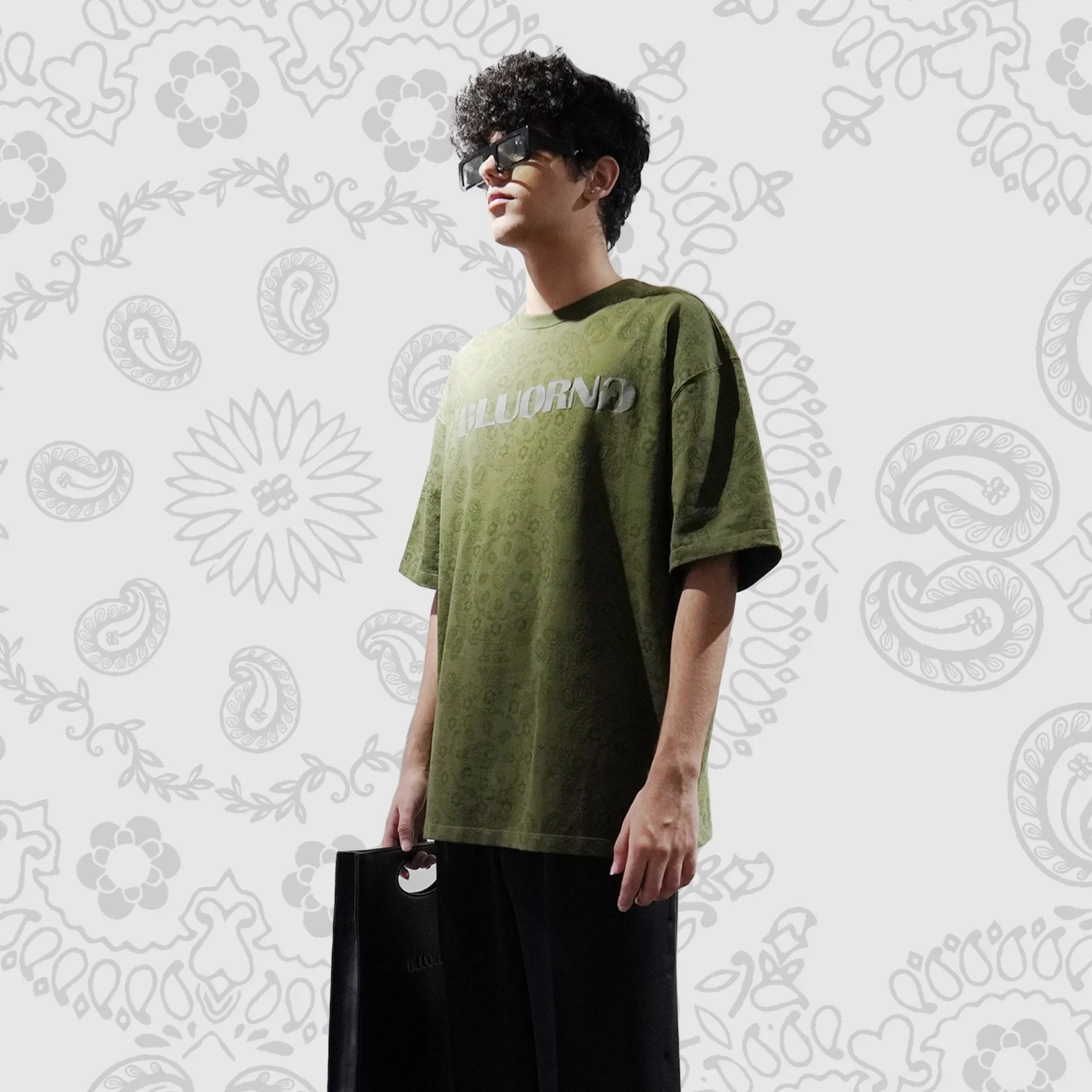 OLIVE PAISLEY T-SHIRT